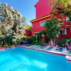 Majestic By The Heated Private Pool & Jacuzzi Villa